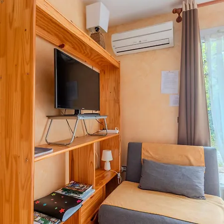 Independant Le Pesquit شقة *