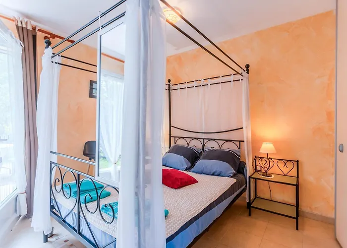 شقة Independant Le Pesquit